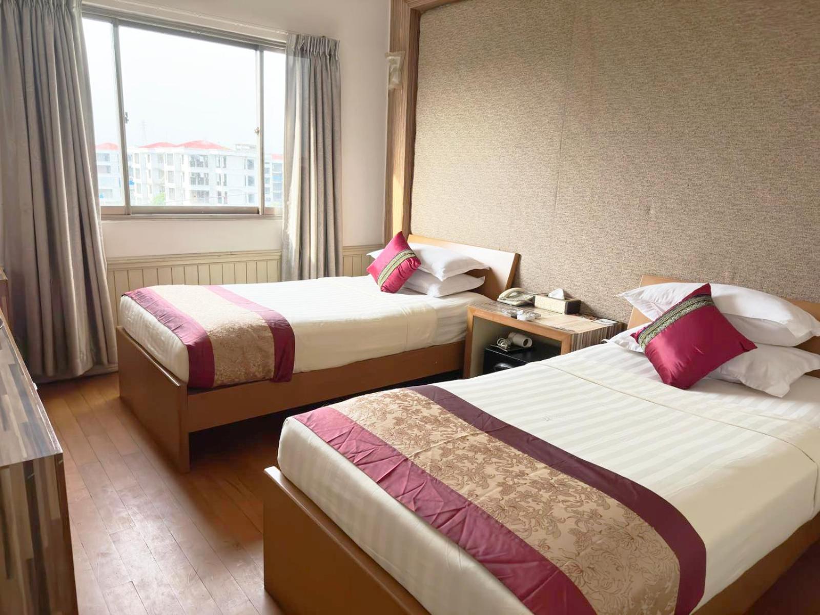 Hotel 63 Rangun Kültér fotó