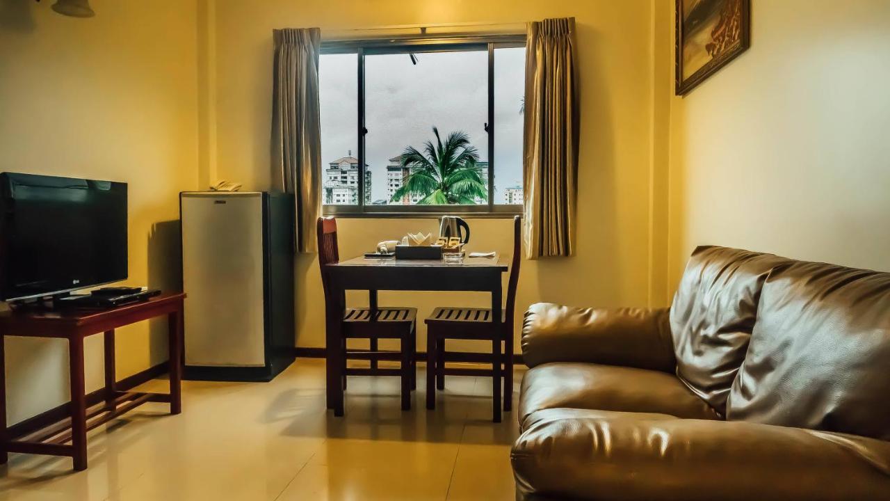 Hotel 63 Rangun Kültér fotó