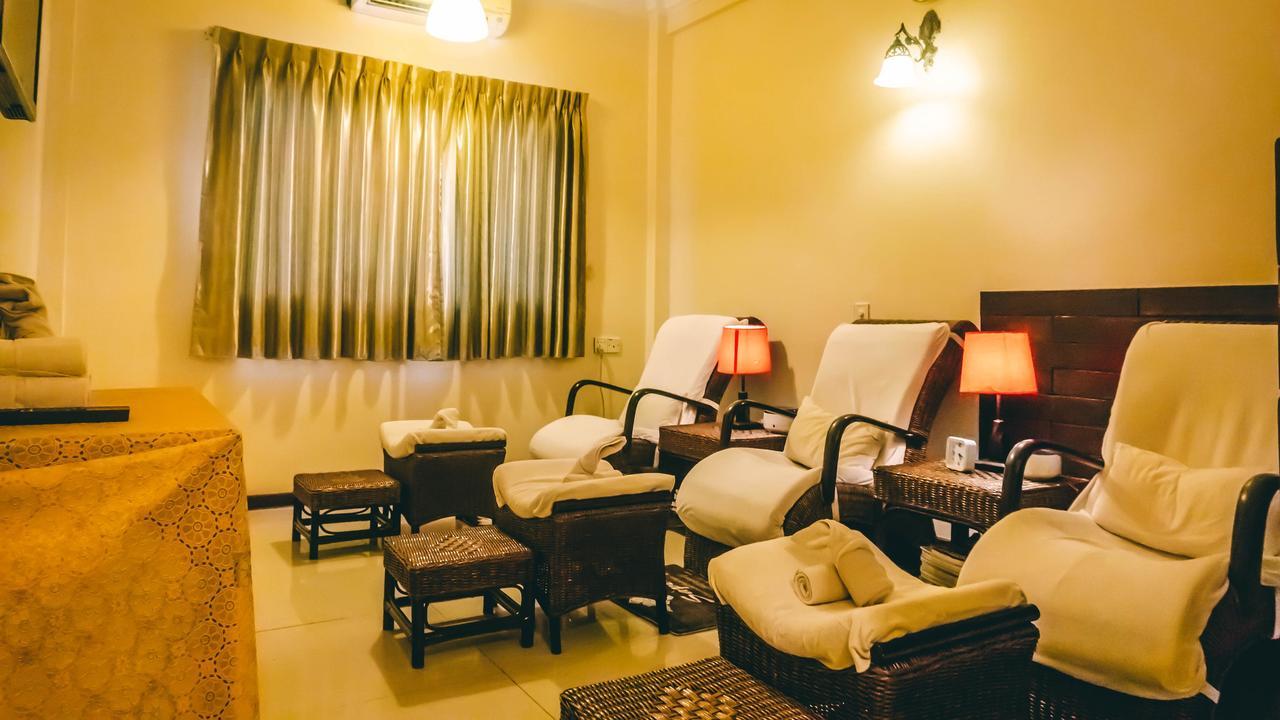 Hotel 63 Rangun Kültér fotó