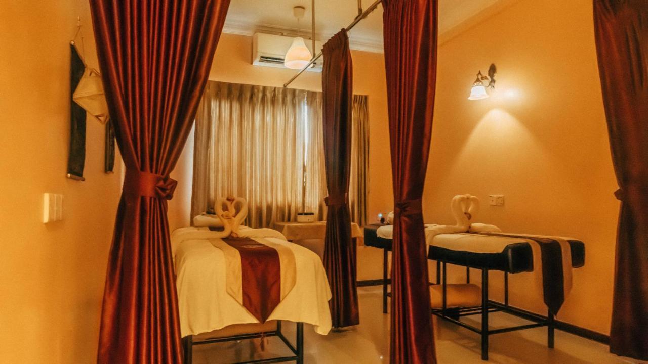 Hotel 63 Rangun Kültér fotó